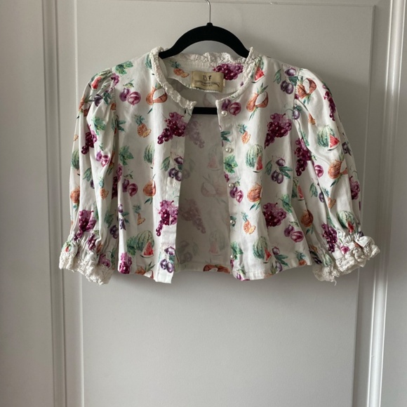 Fashion Brand Company 3/4 sleeve fruit top - Picture 2 of 5